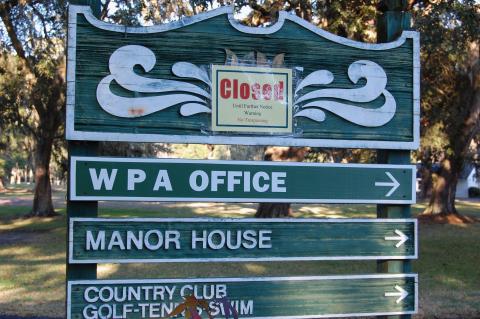 closed_sign.jpg closed_sign.jpg