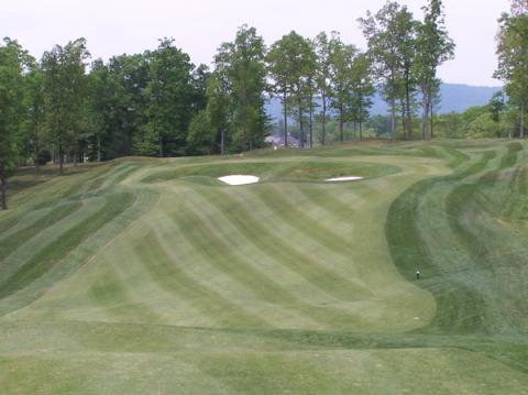 glenmoreapproachupslope.jpg glenmoreapproachupslope.jpg